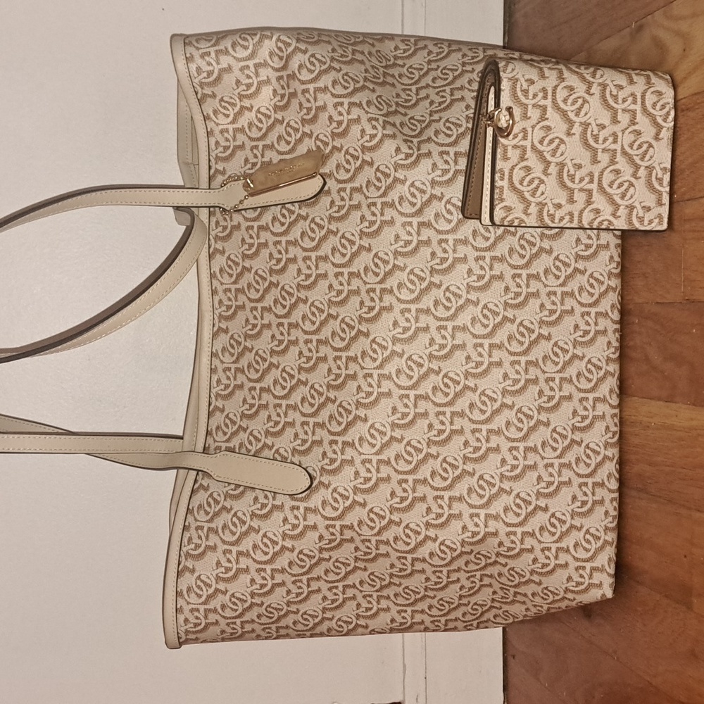 Coach city tote and wallet